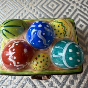 Adorable Limoges France EASTER EGGS IN BASKET Trinket Box Colorful